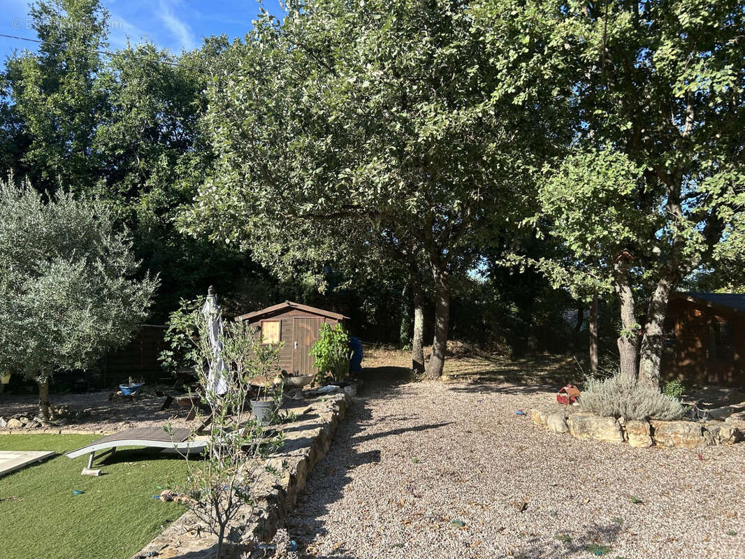 Maison à SAINTE-ANASTASIE-SUR-ISSOLE