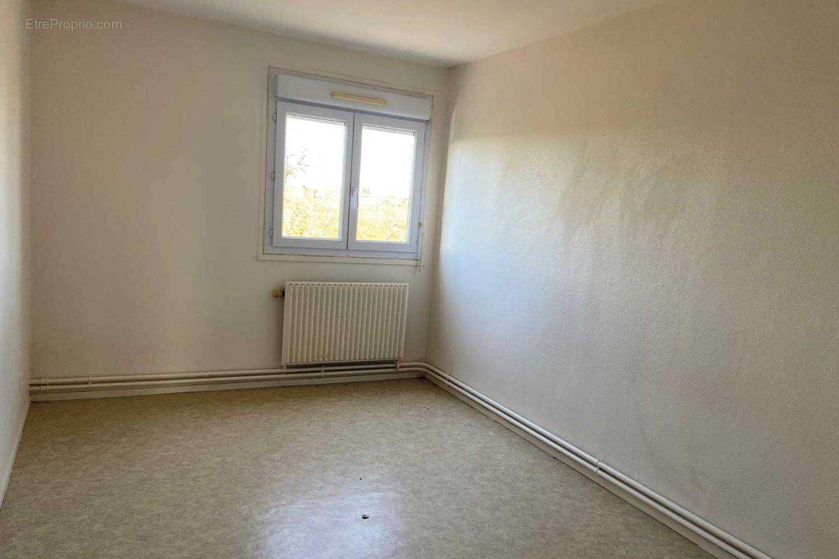 Appartement à LUZY