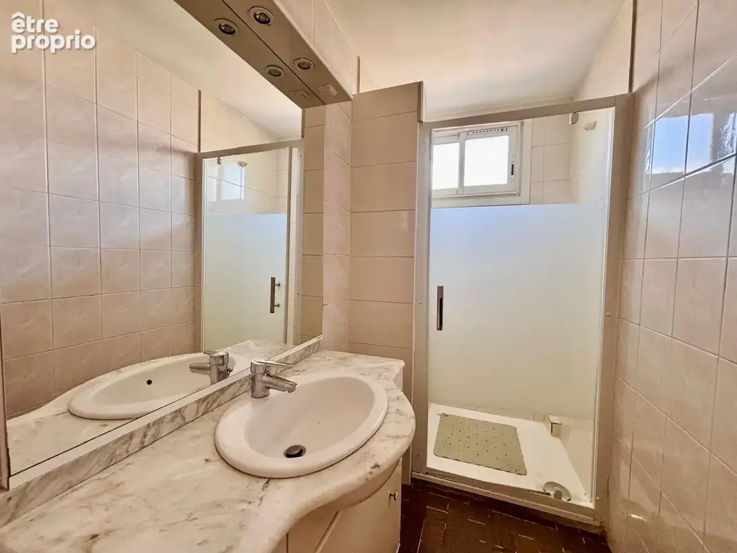 Appartement 13009/13010- TYPE 4/5 75m2, Vue Notre Dame de la Garde - photo 4