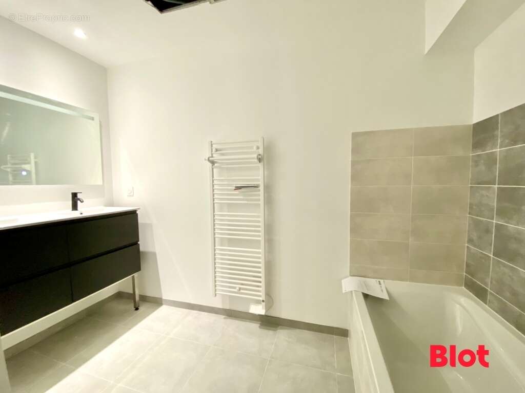 Appartement à MONTAUBAN-DE-BRETAGNE