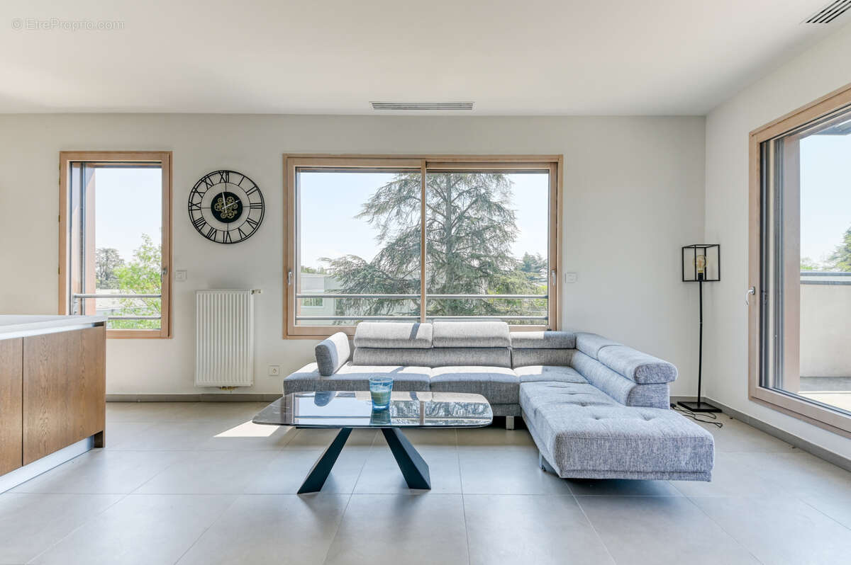 Appartement à SAINT-CYR-AU-MONT-D'OR