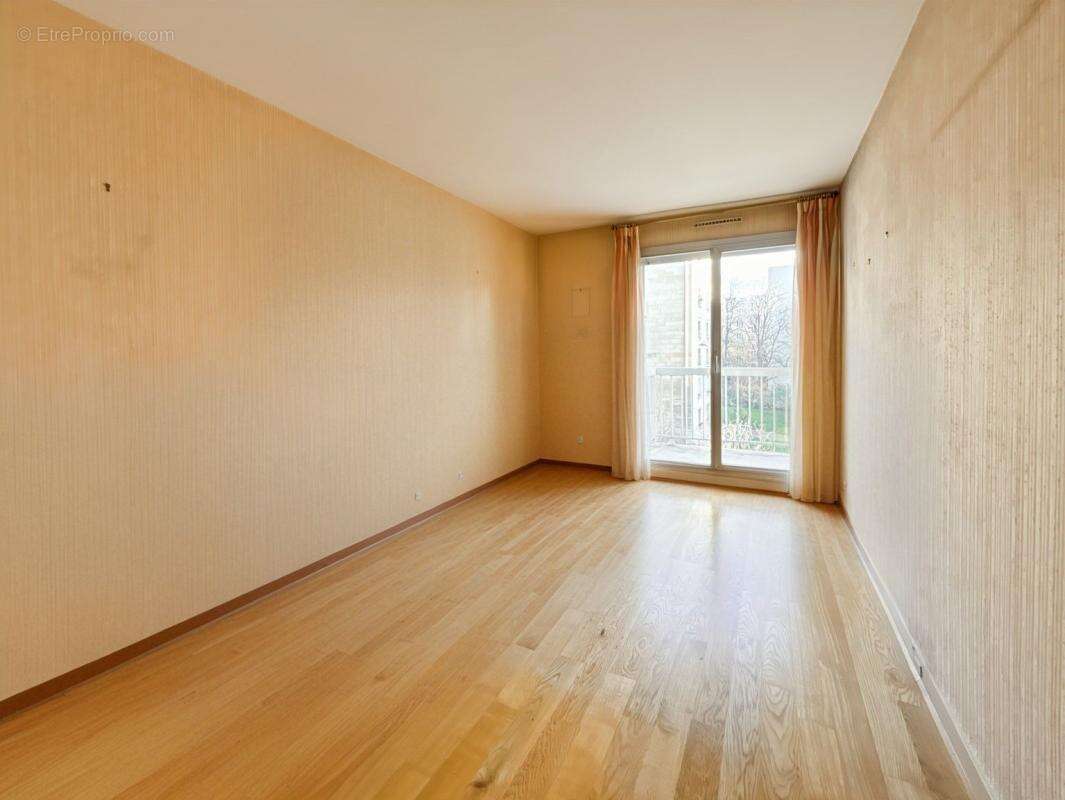 Appartement à PARIS-20E