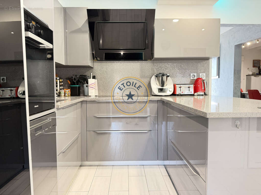 Maison familiale 187m2 Seiches-sur-le-Loir/Corzé - Piscine et Garage - photo 6