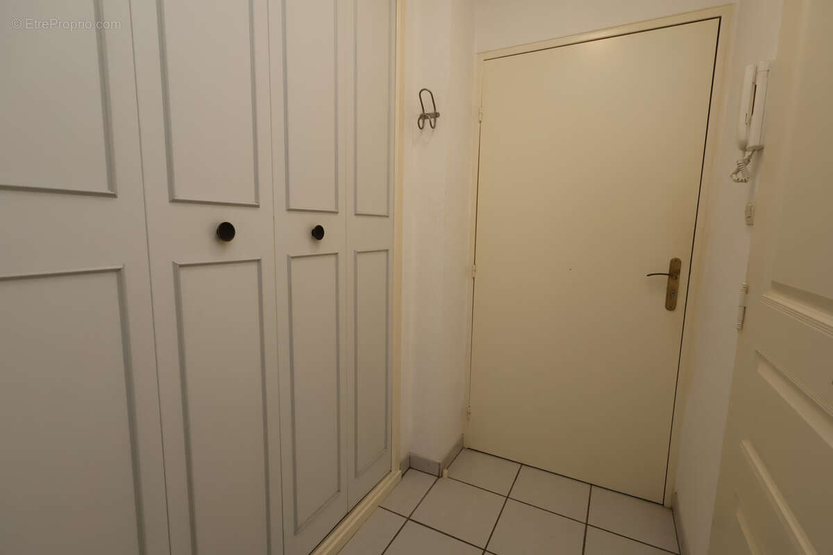 LAXOU , Au Calme Bel appartement F1 entièrement meublé de 27 m2 avec Terrasses et box de stationnement - photo 7
