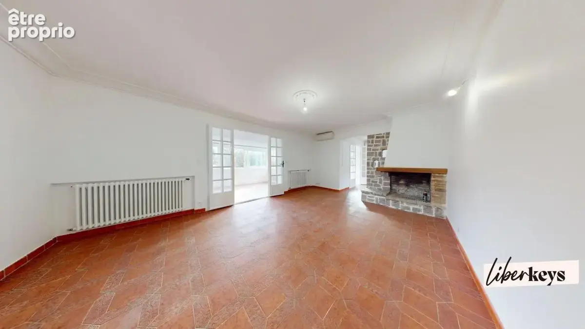 Grande Maison - avec appartement indépendant en rdc sur 800 m² clos, quartier recherché à Draguignan - photo 2