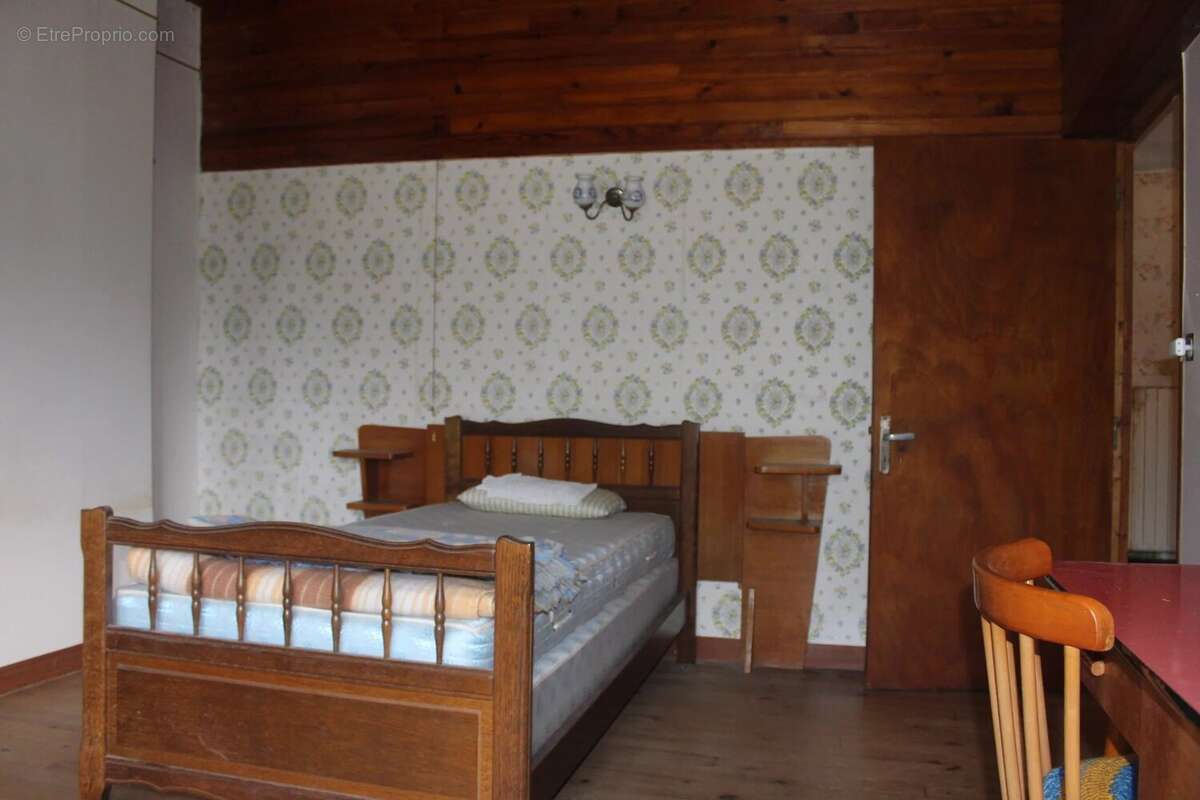 Secteur Montréjeau - Ferme Commingeoise à rénover - photo 9