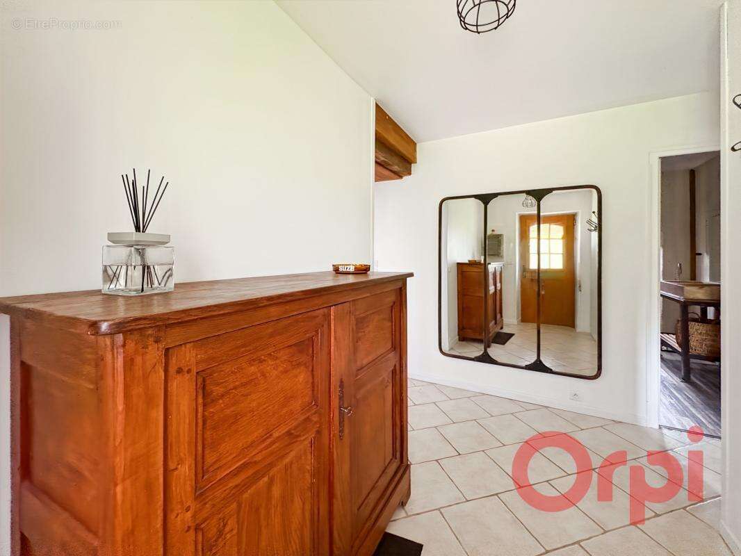 Maison à MORNAY-SUR-ALLIER