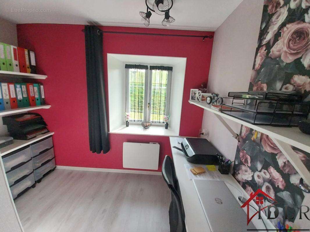 Maison à FOUGEROLLES