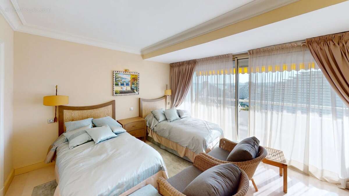 Appartement à VILLENEUVE-LOUBET