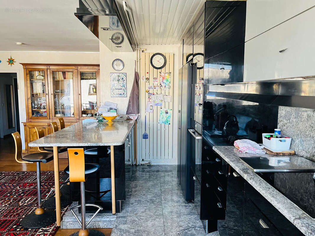 Appartement à PARIS-12E