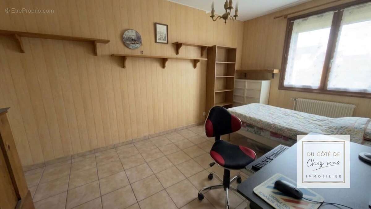 Maison à LA RIVIERE-DE-CORPS