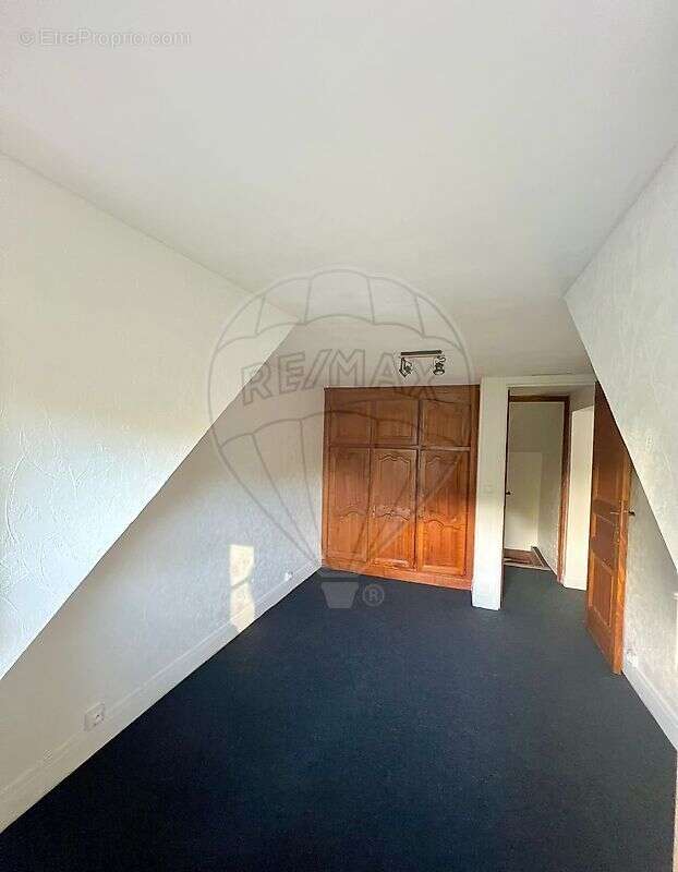 Maison à COSNE-COURS-SUR-LOIRE