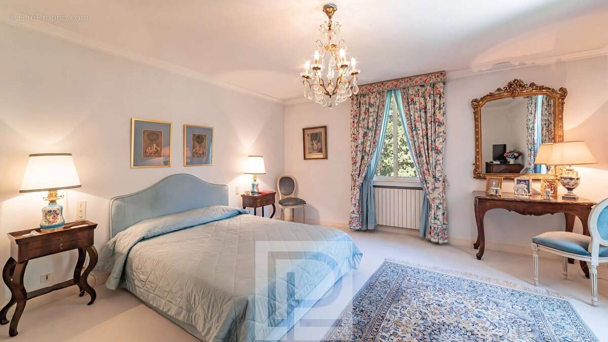 Maison à AURIBEAU-SUR-SIAGNE