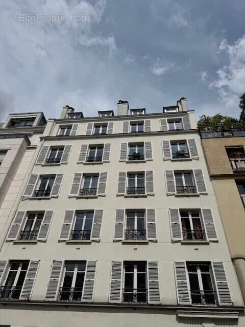 Appartement à LEVALLOIS-PERRET