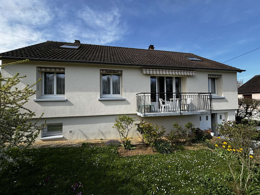 Maison à SAINT-MARCEL