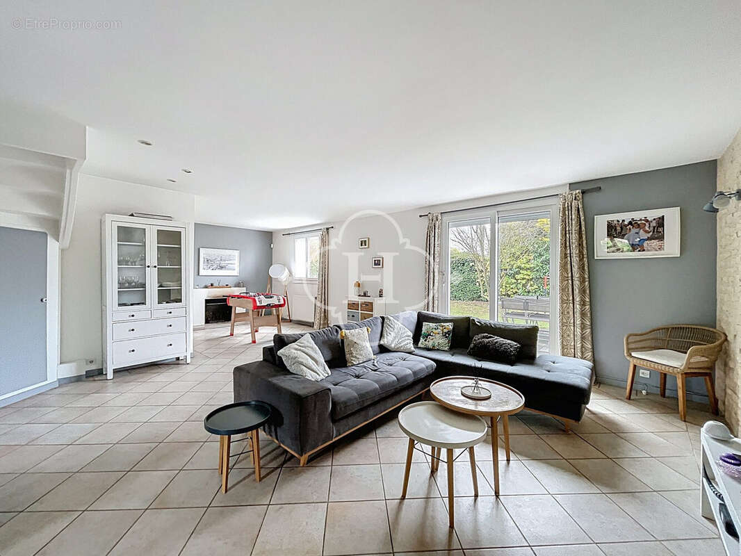 Maison à MAREIL-SUR-MAULDRE