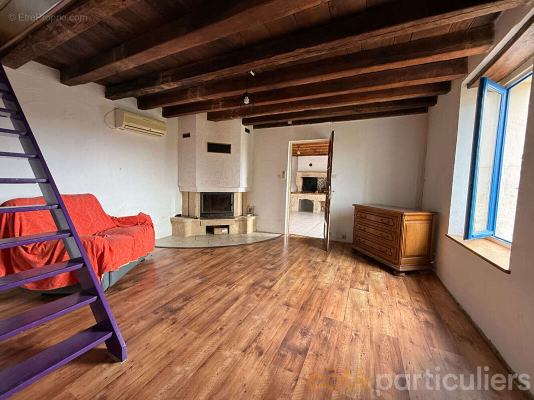 Maison à ORCENAIS