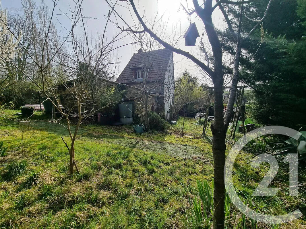 Maison à VARZY