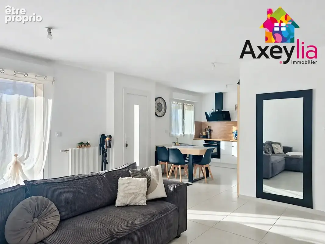 À vendre - briennon - maison rénovée 2 chambres avec terrain - photo 7