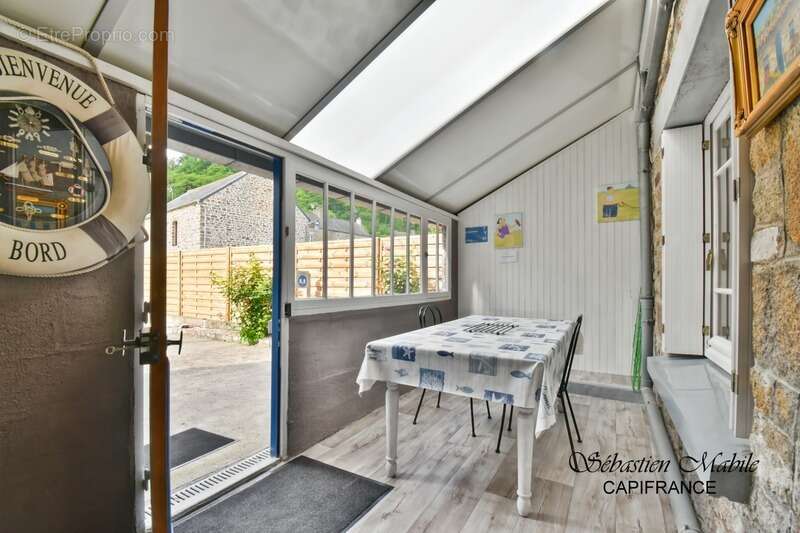 Maison à ROZ-SUR-COUESNON