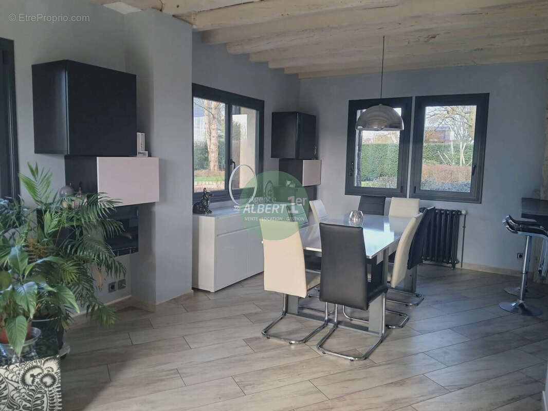 Maison à LA NEUVILLE-CHANT-D'OISEL