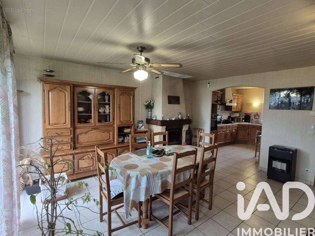 Photo 6 - Maison à MAEL-CARHAIX