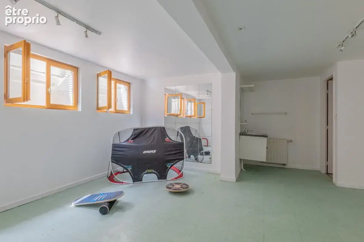 69110 saint foy les lyon - maison + appartement - piscine - garage - jardin - vue panoramique - proche des commodites - calme - photo 23