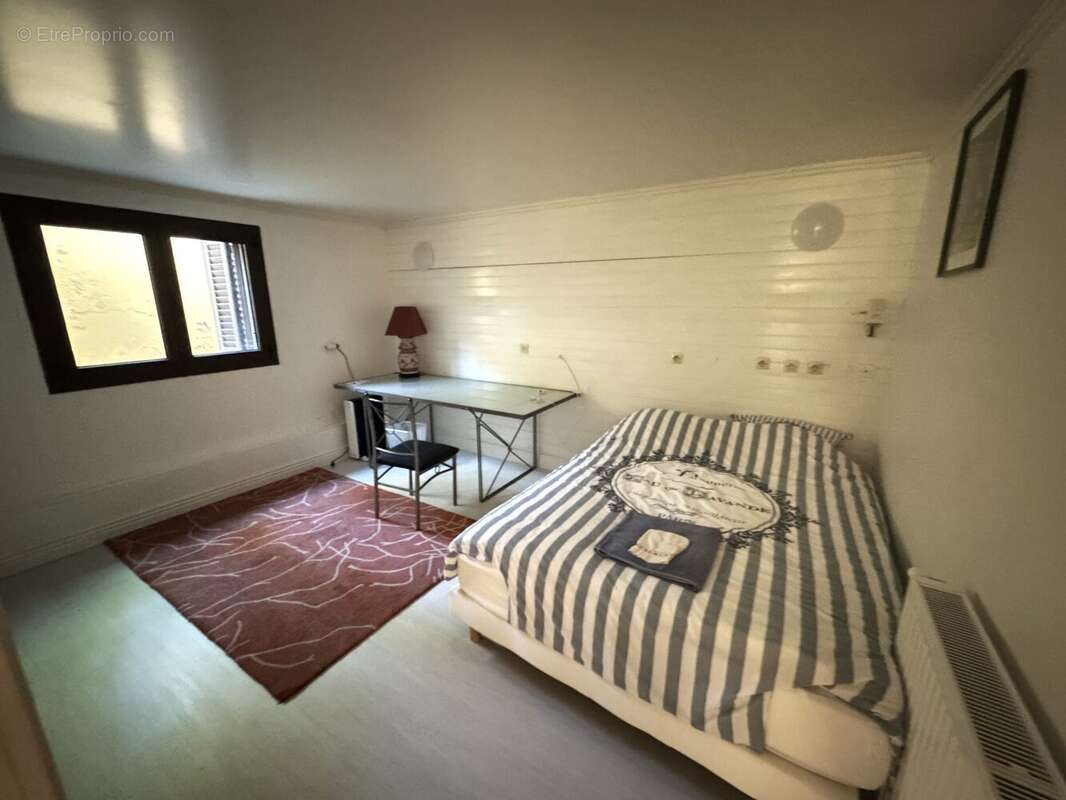 CH- SS-SOL - Maison à GOMETZ-LE-CHATEL