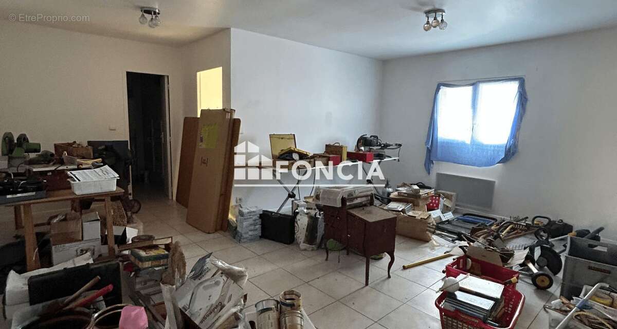Appartement à AUTHEUIL-AUTHOUILLET