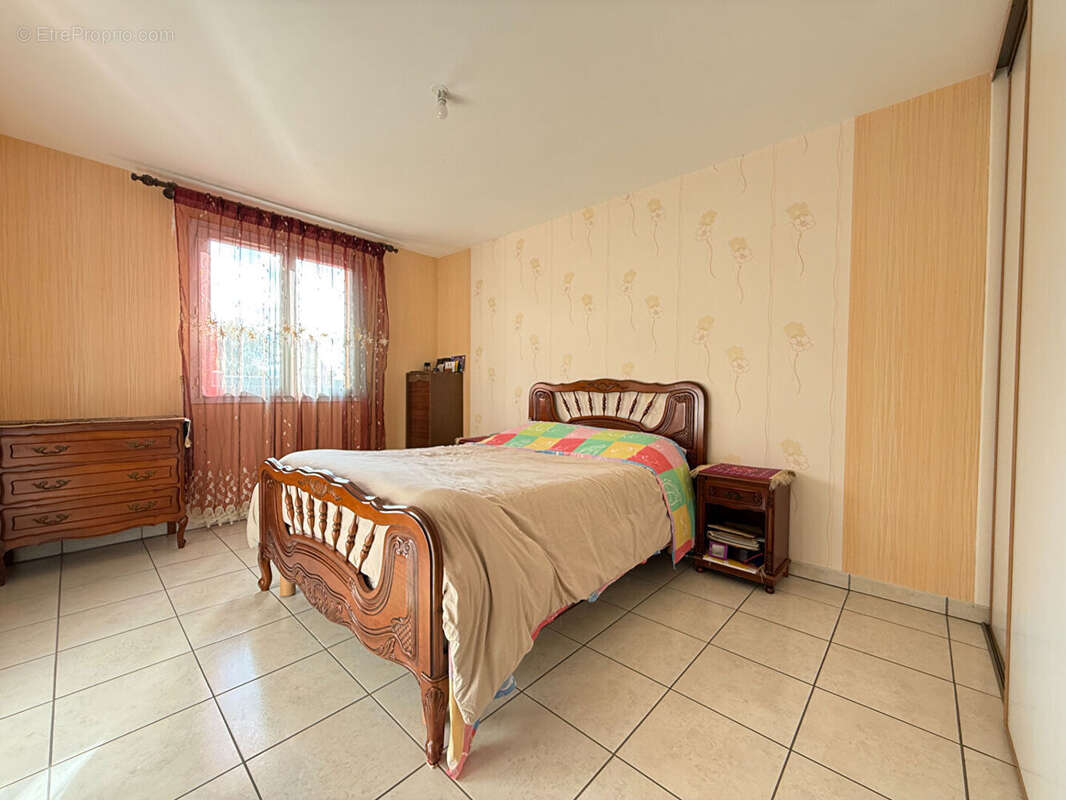 Maison / 4 pièces / 3 chambres / 106 m² - photo 4