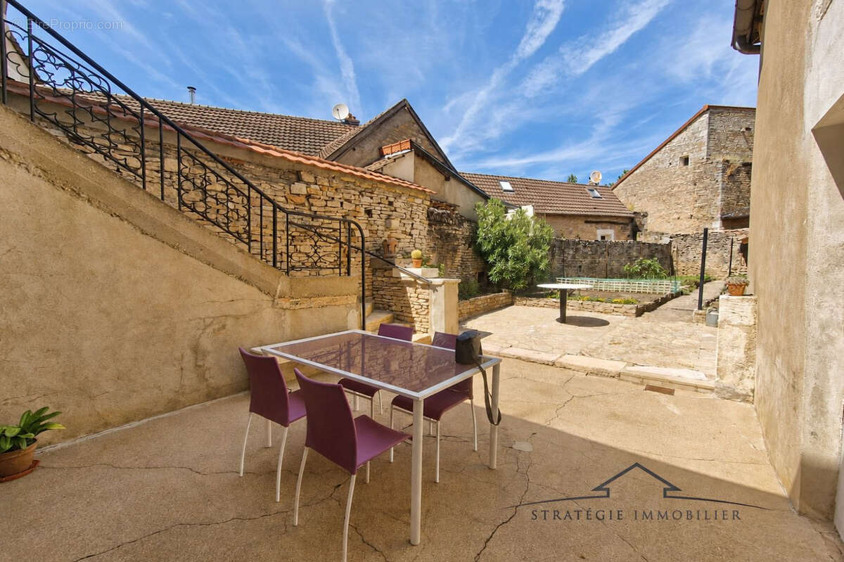 Maison à GIVRY