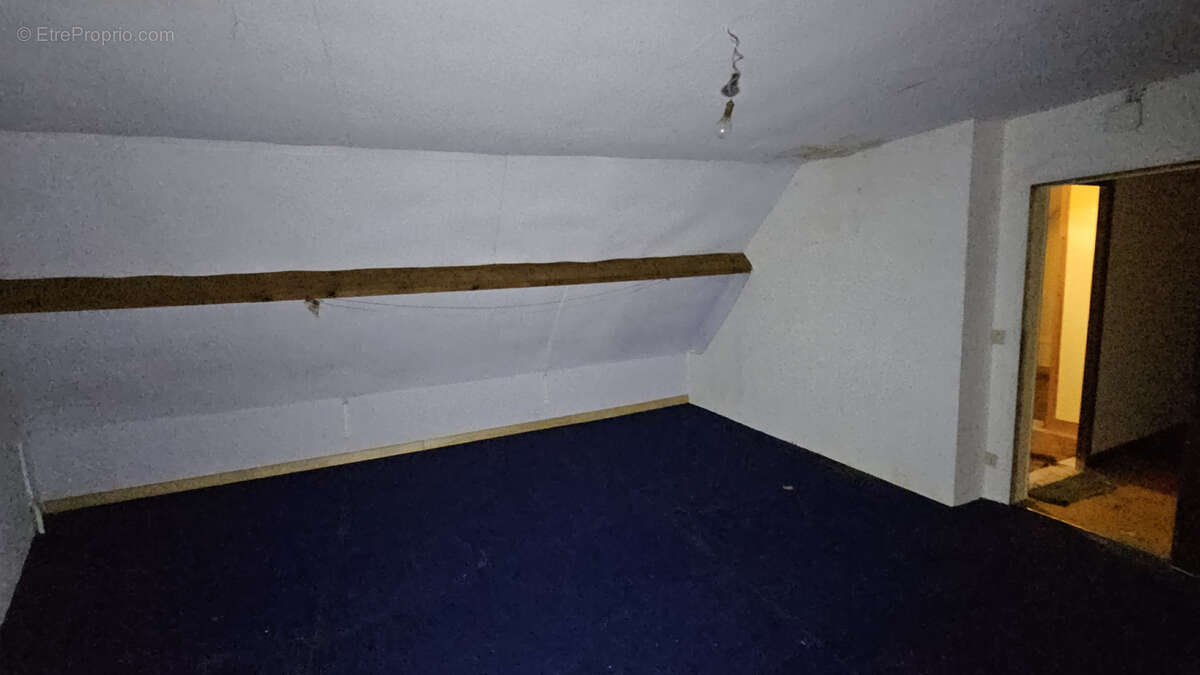 Maison à PRUNAY-LE-GILLON