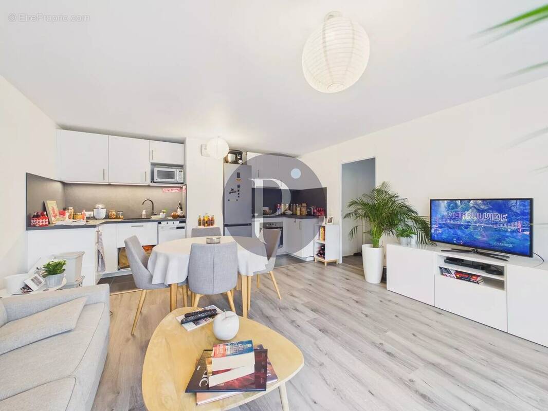 Appartement à FRESNES