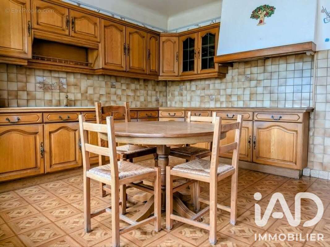 Maison 102 m² à Dugny-Sur-Meuse  - photo 8