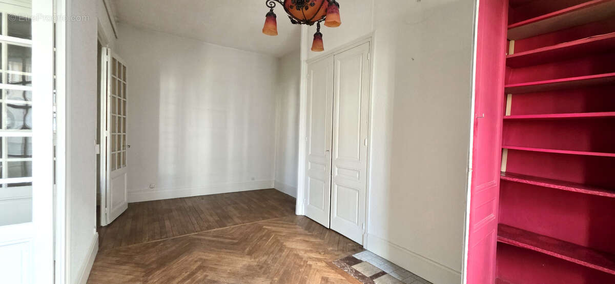 Appartement à LYON-1E