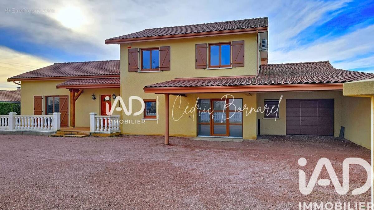 Photo 1 - Maison à DOMMARTIN