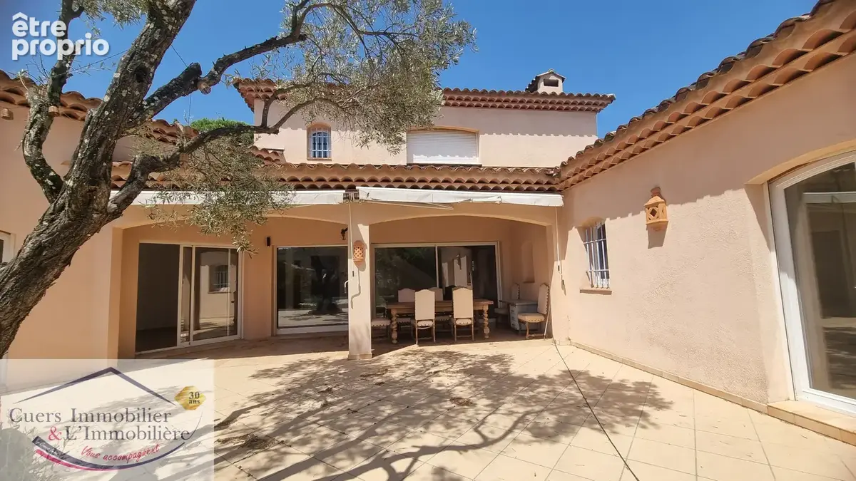 La crau, propriete  avec 2 logements developpant 337m2 habitables, avec piscine - photo 24