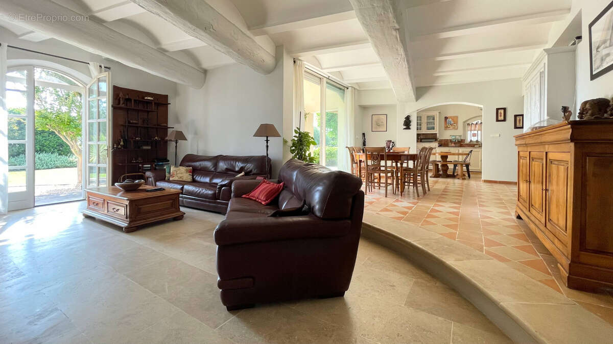 Maison à UZES
