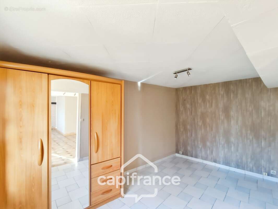 Maison à vendre 3 pièces EPUISAY (41)  -  terrain 330 m²  - - photo 8