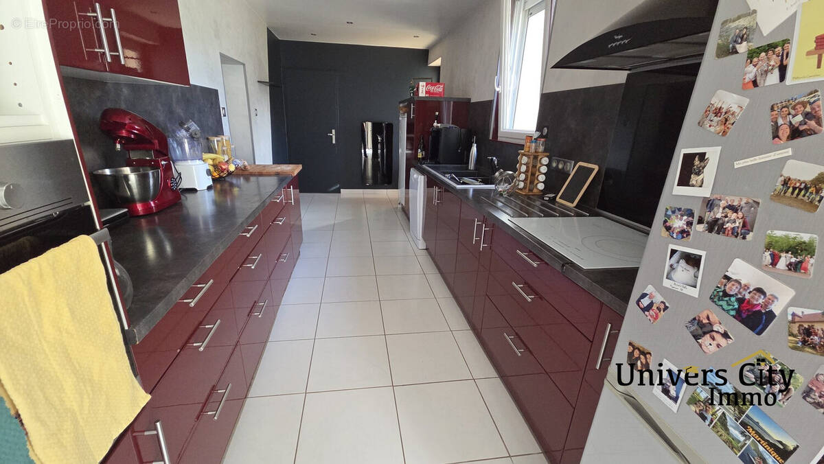 Maison à SAINT-ETIENNE-DU-BOIS