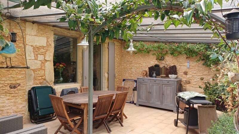 Maison à SAINTE-ALVERE