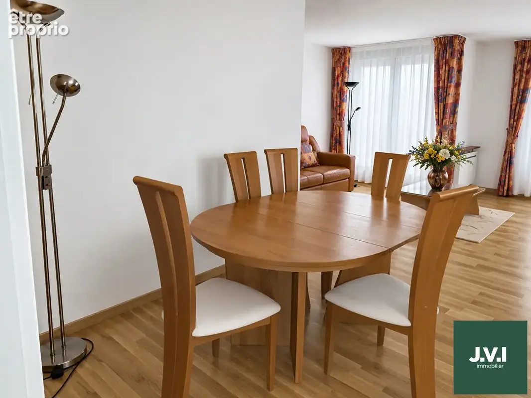 A VENDRE Appartement Enghien Les Bains 4 pièce(s) 79 m² - photo 7