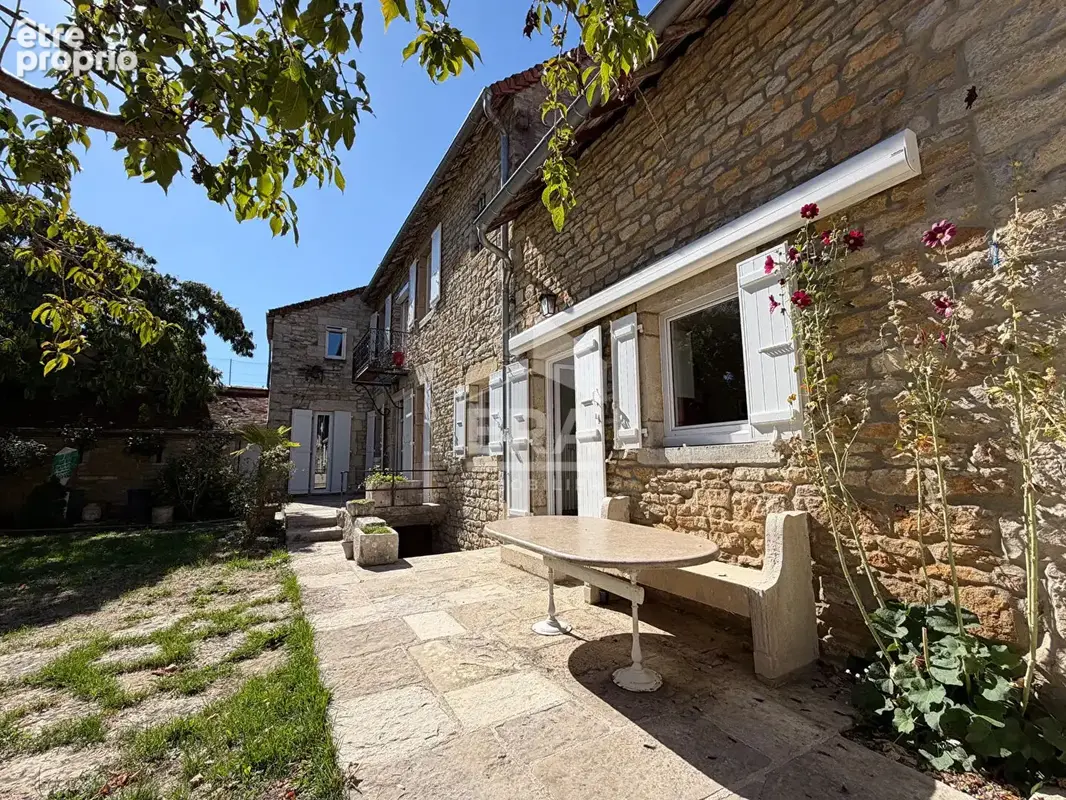Maison 476m² à voiteur - photo 2