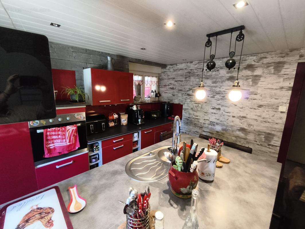 Maison à AILLEVILLERS-ET-LYAUMONT