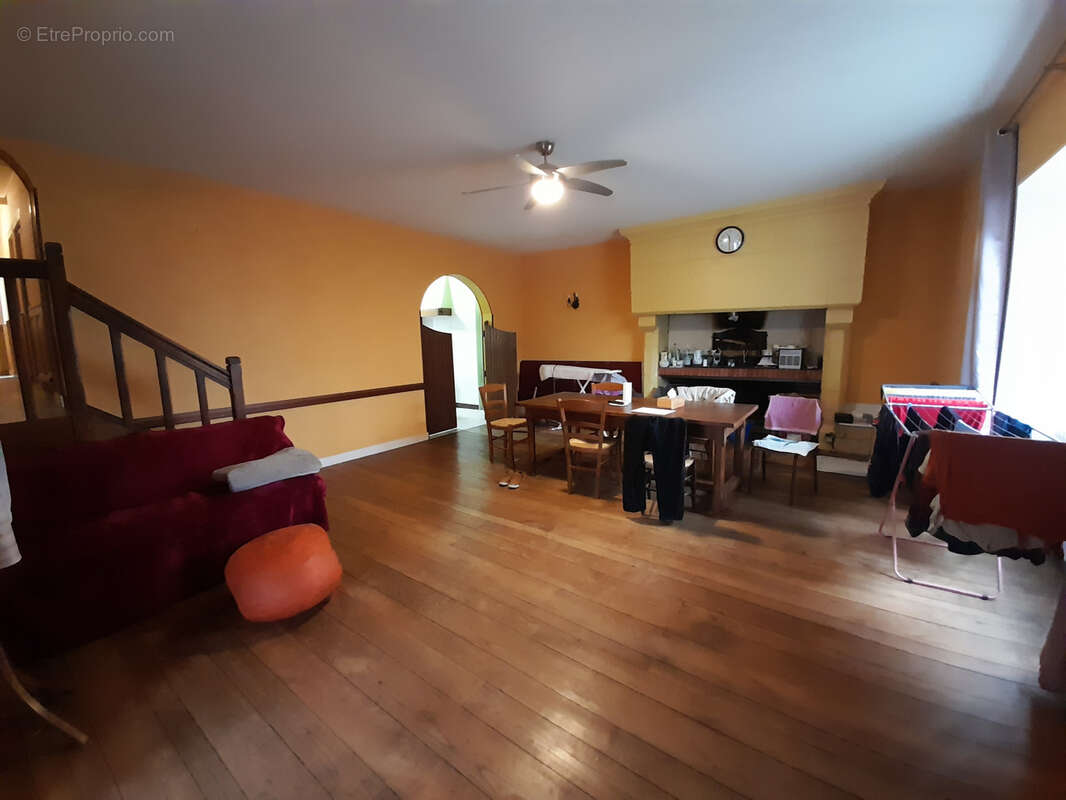 Appartement à VAUNAC