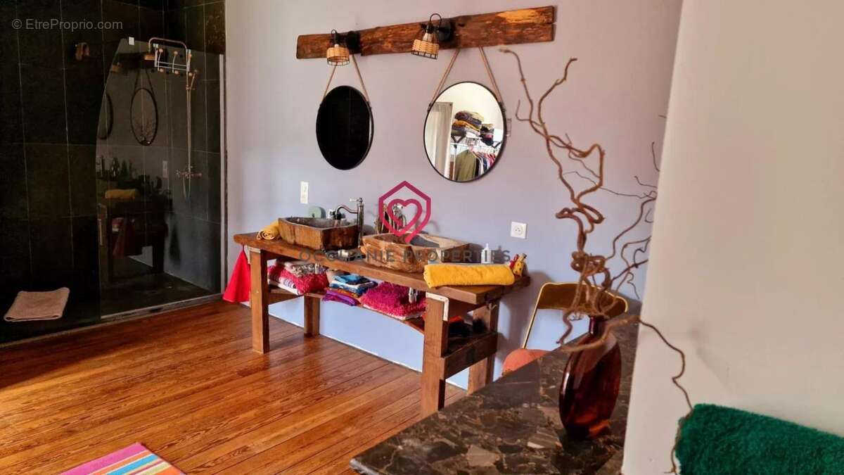 Maison rénovée avec le charme de l'ancien - photo 8