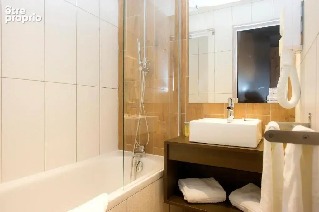 INVESTISSEMENT LOCATIF  Modane  Résidence de Tourisme SOWELL Family Valfréjus - 6.38 % de rentabilité - photo 4