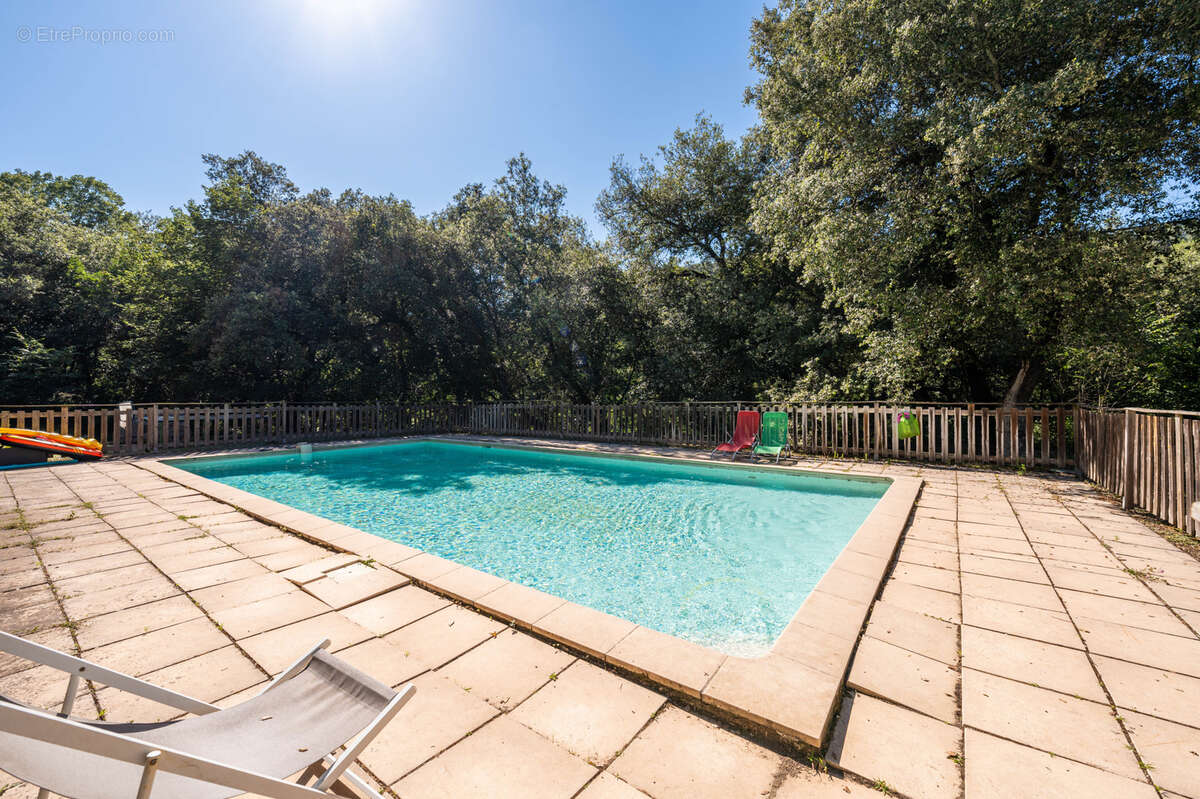 Appartement à LA COLLE-SUR-LOUP