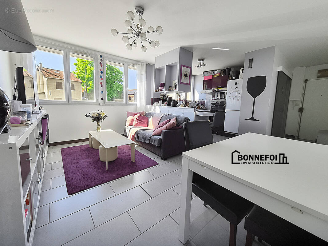 Appartement à CHAMPIGNY-SUR-MARNE