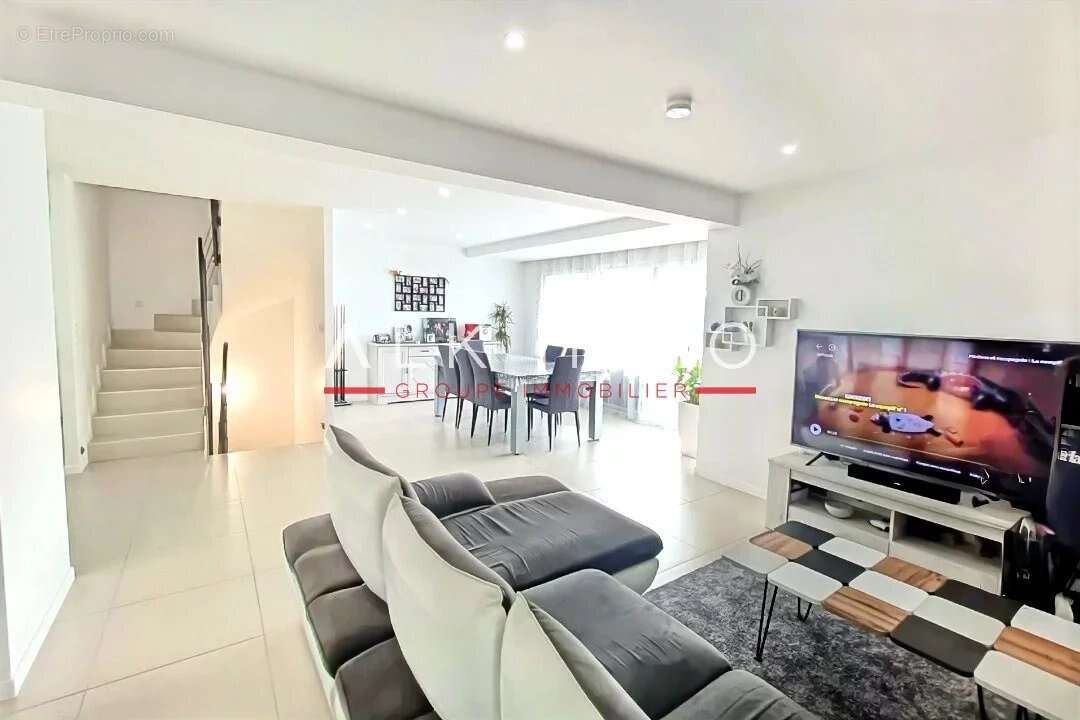 Appartement à VETRAZ-MONTHOUX